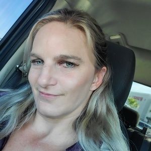 Meet your Posher, Jeanne